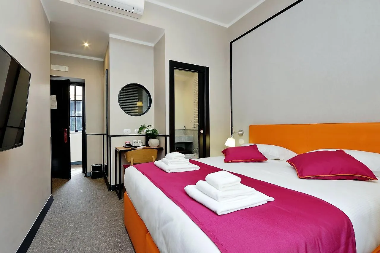 Hotel Colonna 32 Rzym 0*,