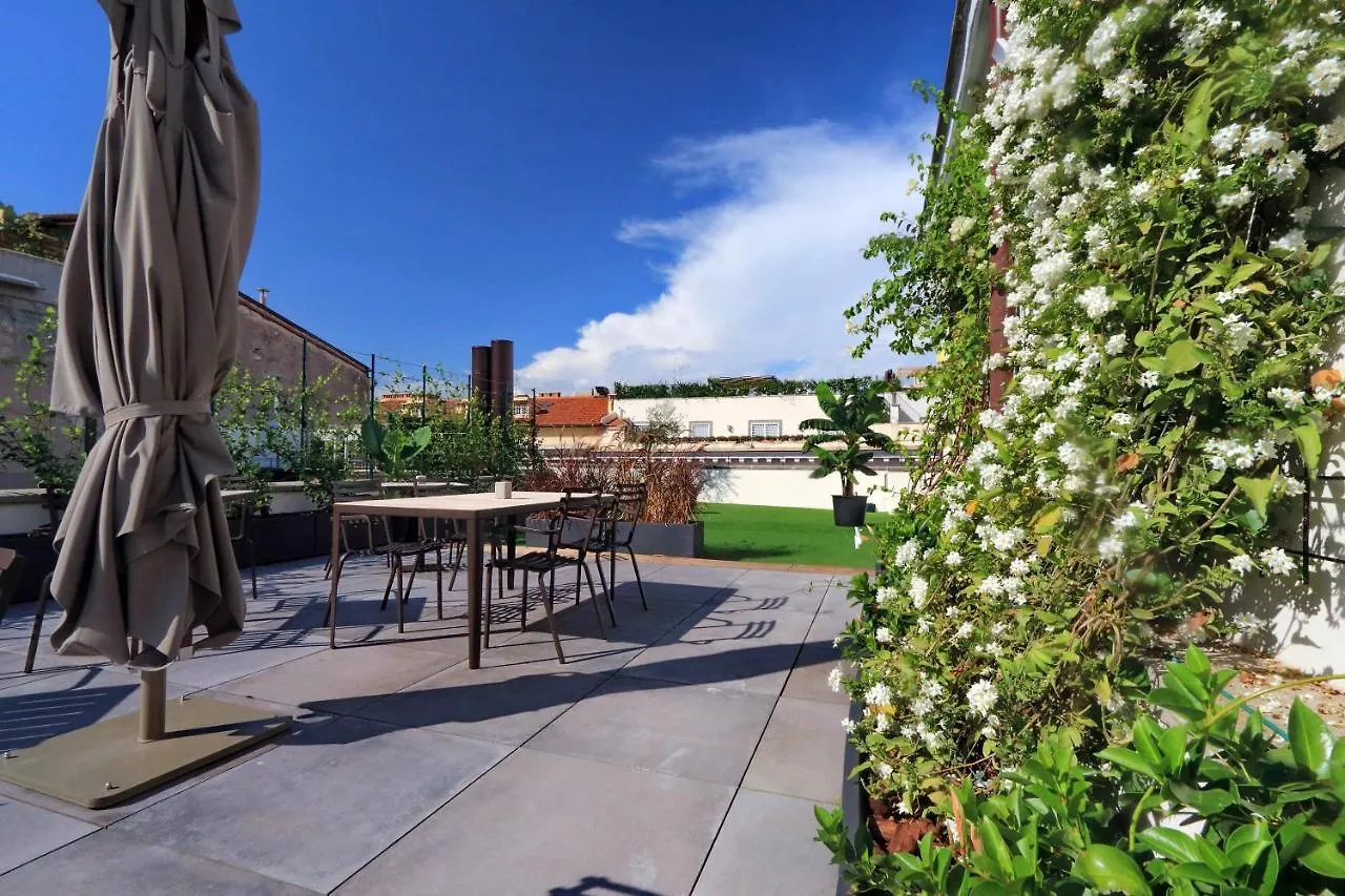 Hotel Colonna 32 Rzym 0*,